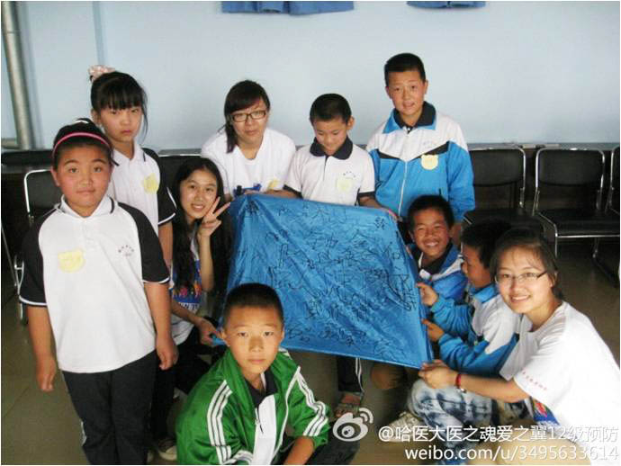 �����I�t(y��)�ƴ�W(xu��)���t(y��)֮�ꡤ��֮���������(sh��)�`�F(tu��n)ꠣ� 7��8�Ձ��������I�p����(li��n)�d�W(xu��)У�M(j��n)��֧�̻�����F(tu��n)�����ֽM�������ķ����������ӂ��ֳ��Ă�С�M���D��һ��С�M�ĺ��ӂ���꠆T������Ϻ��¿�̖��������