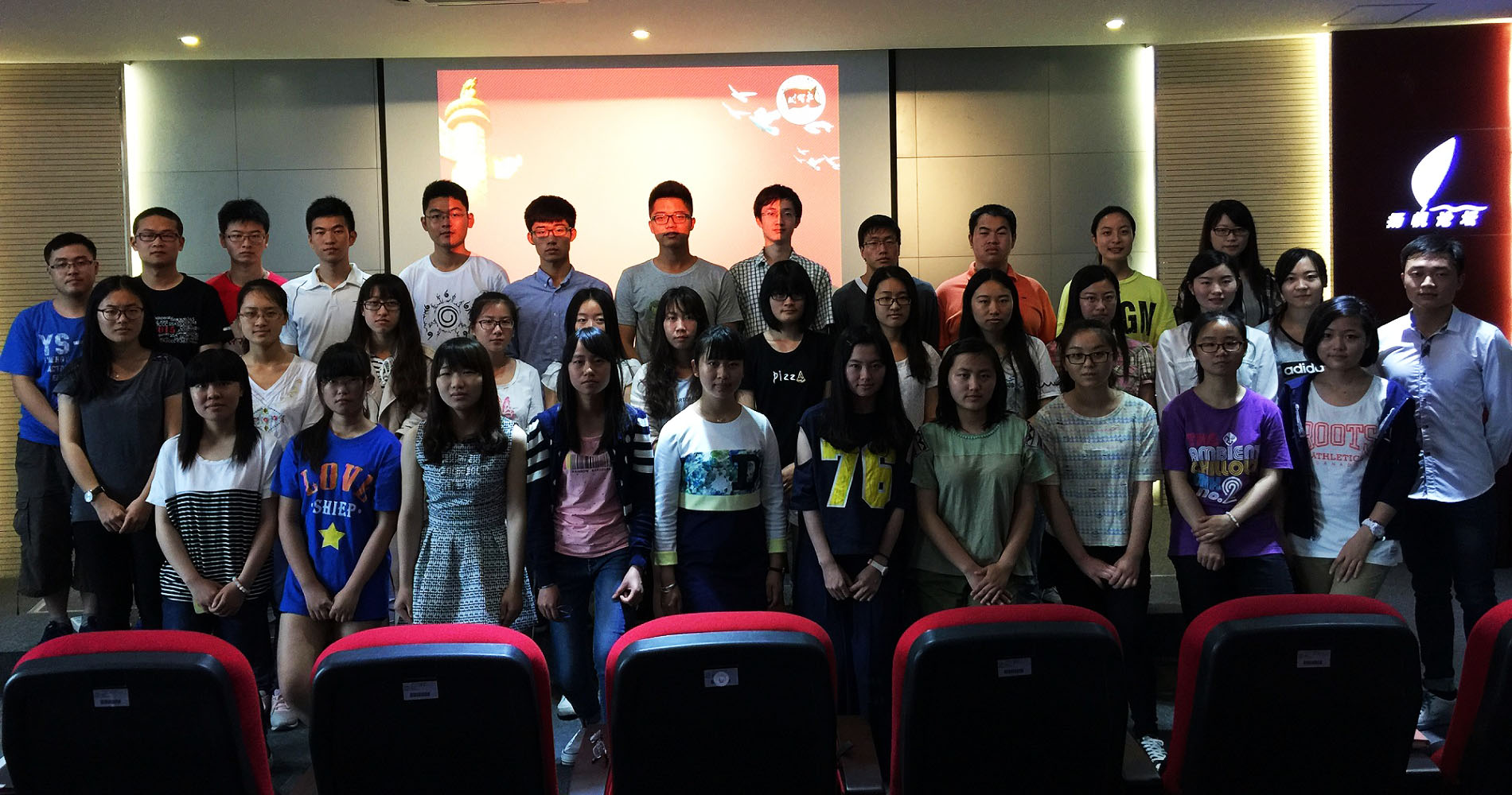 �Ϻ�����W(xu��)Ժ���r(sh��)��(x��)�� ��(sh��)�`�أ�����Ӱ�