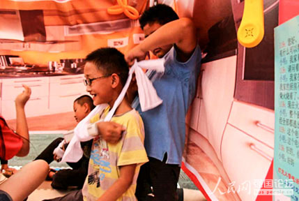 �Έ@������С�����ݾ�ģ�M������