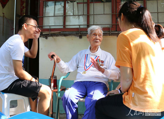 ־Ը���c����(zh��n)�ϱ����������У���