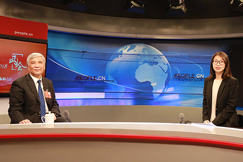 ȫ��(gu��)�˴�ί��(hu��)��ί�T�L(zh��ng)���ٶY�����н�(j��ng)�M(f��i)��(y��ng)��һ���Aб