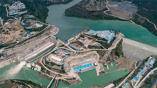 卡洛特水電站為巴基斯坦帶來(lái)了清潔的能源和可持續(xù)發(fā)展機(jī)遇。(三峽集團(tuán)供圖)